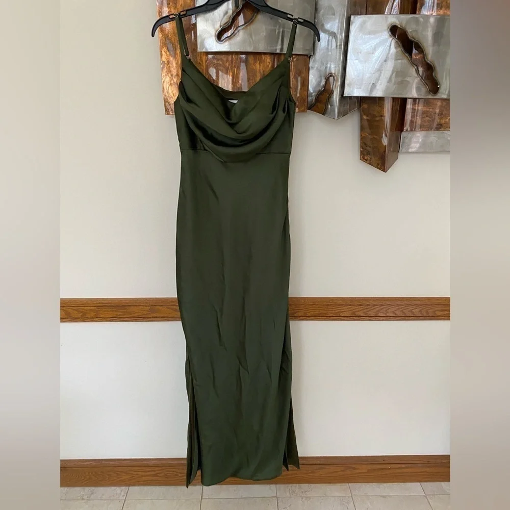 Revelry Skye Satin Dress Green size 8